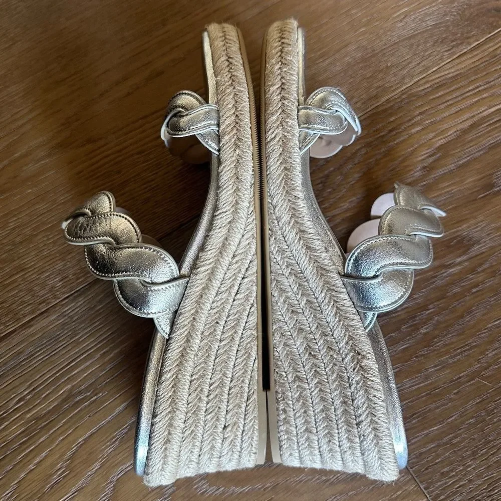 STUART WEITZMAN Twisted Espadrille Slide Sandal Platino Metallic Size 7 NEW